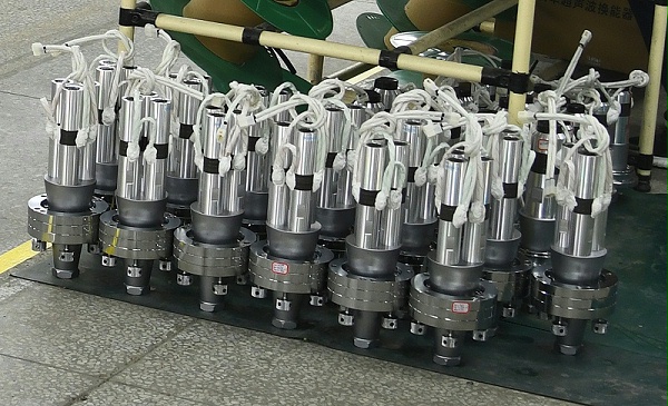 “超声波换能器”-夹心式压电换能器的结构