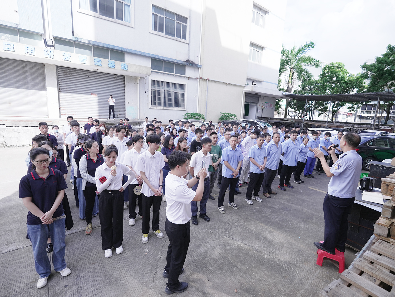 日均被骗100万！？灵科全员“反诈培训”，民警怒揭诈骗内幕！
