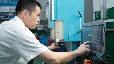 灵科超声波焊接技术如何重塑车顶遮阳板焊接