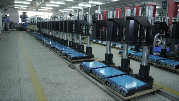 灵科热熔焊接机能焊接哪些产品呢？