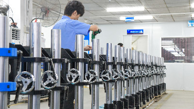 灵科超声波焊接：门板装饰条工艺升级的革新之选