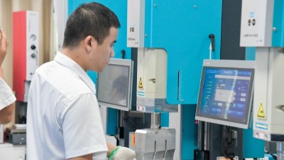 <i style='color:red'>明惠超声波</i>焊接机换能器松动难题？灵科超声波“四步法”精准解决！