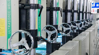 智造无痕：灵科超声波焊接如何定义智能镜框的“隐形”品质？