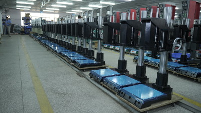 <i style='color:red'>灵科超声波焊接</i>：硒鼓仓盖精密焊接的技术革新