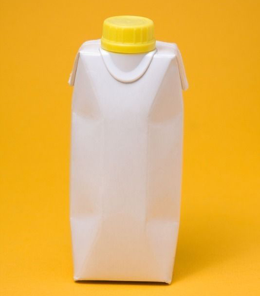 空白牛奶盒